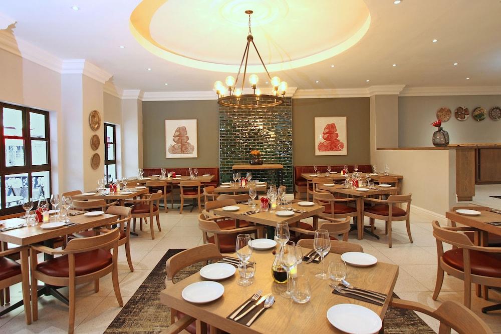 Hotel Hollow On The Square 4*