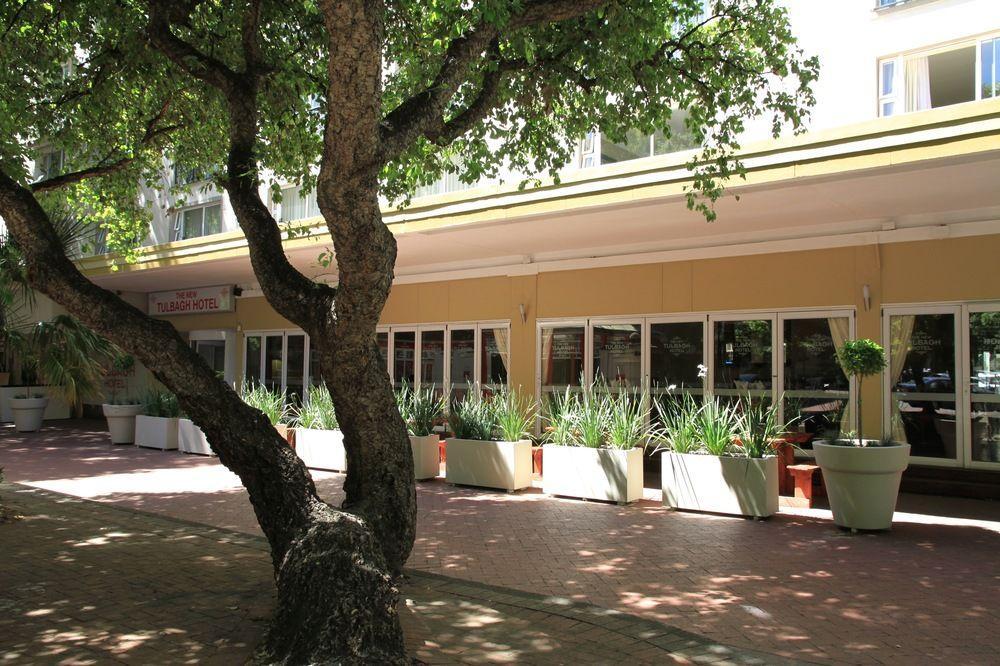 Hollow On The Square