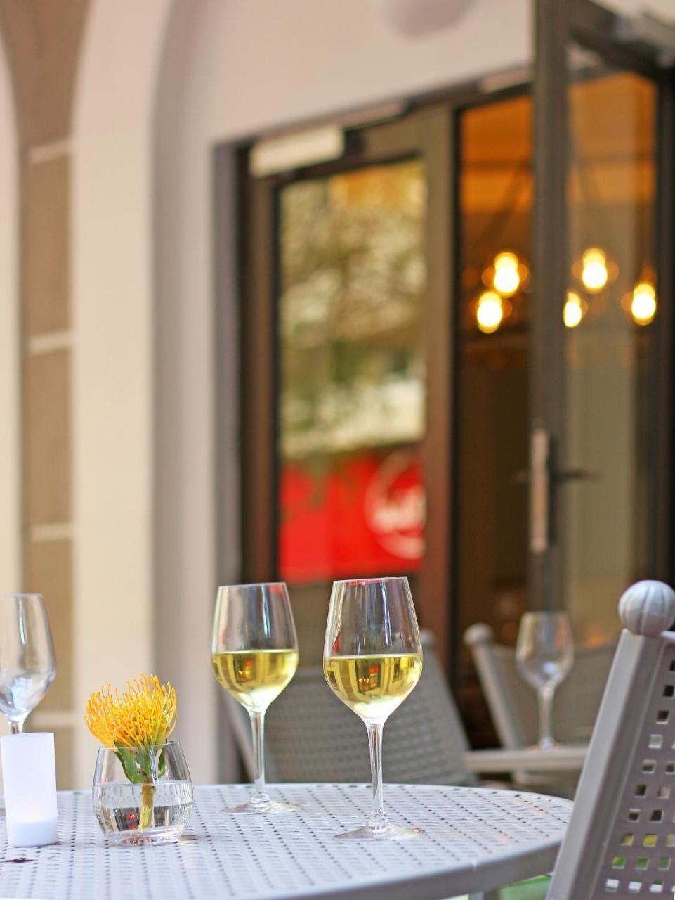 Hotel Hollow On The Square 4*